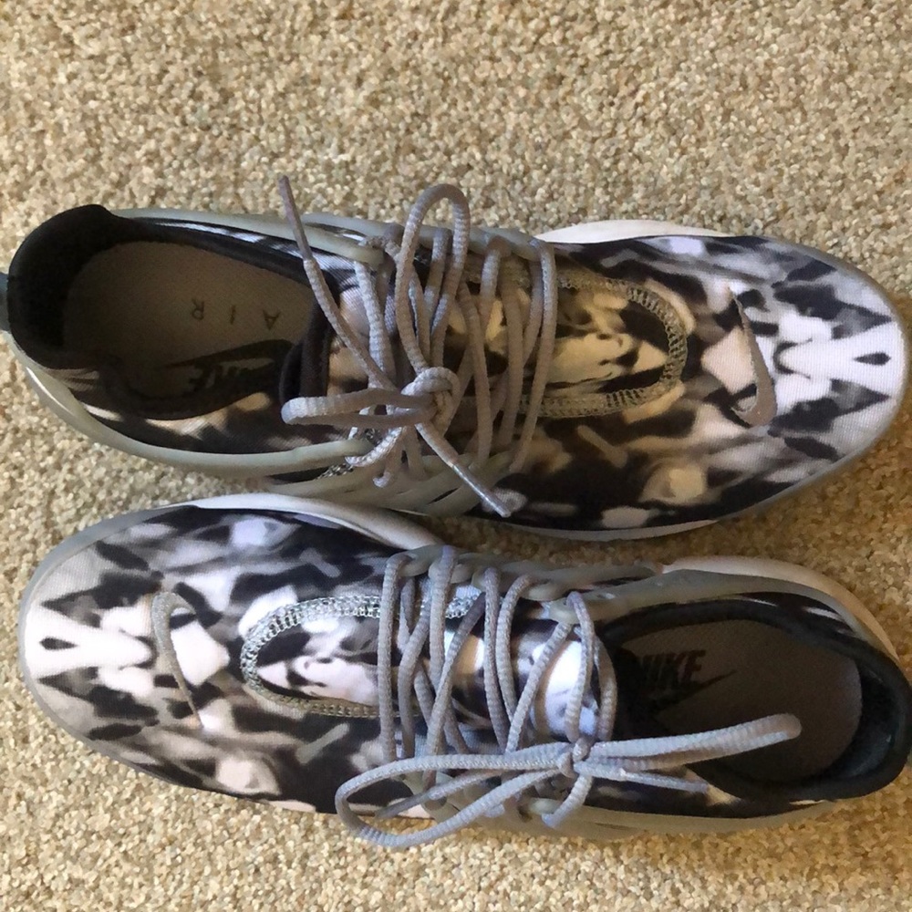 Nike Airs. Only been worn once.